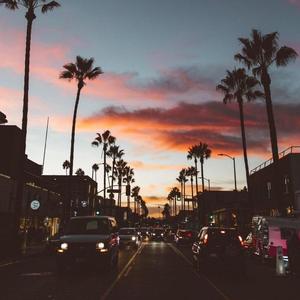 麻豆男上司日屄
